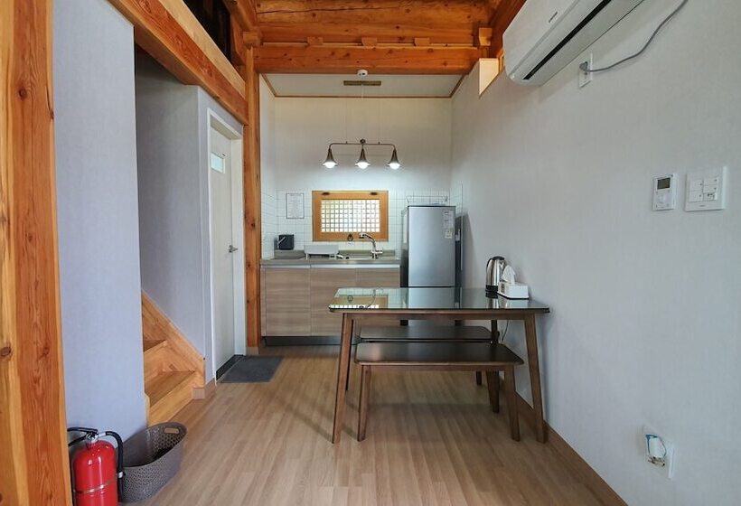 Navillera Hanok Pension