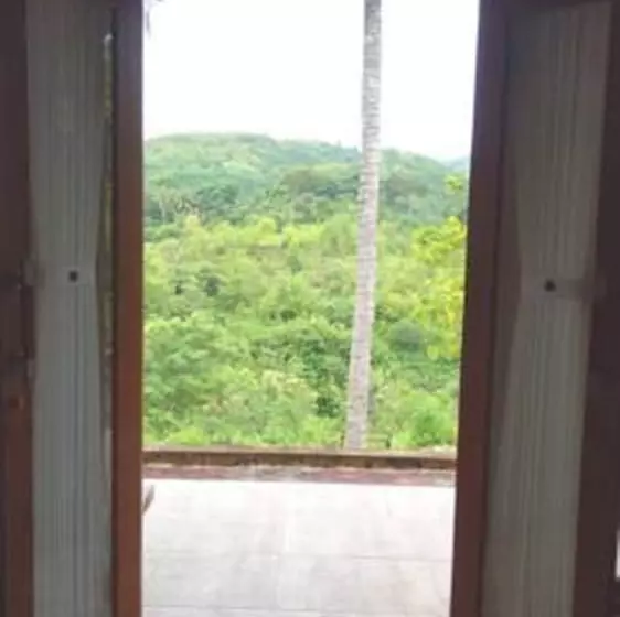 ペンション Batang Golden Hills Villa