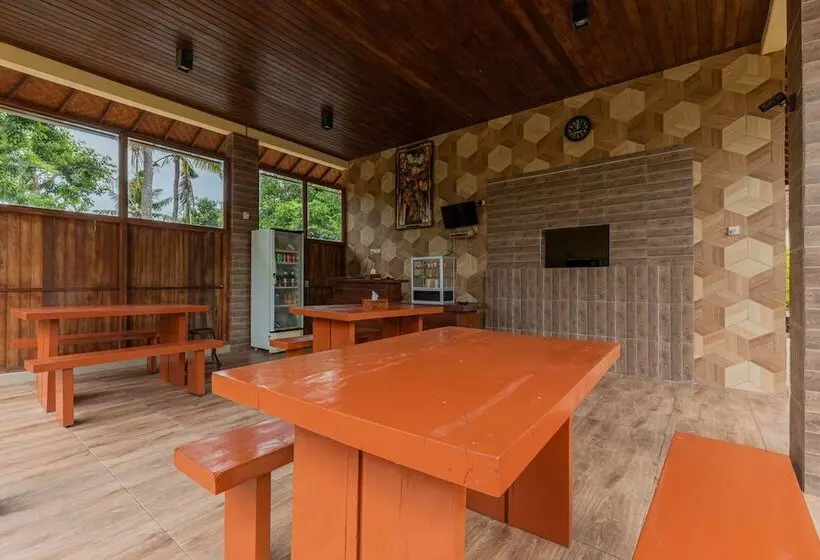 ペンション Batang Golden Hills Villa