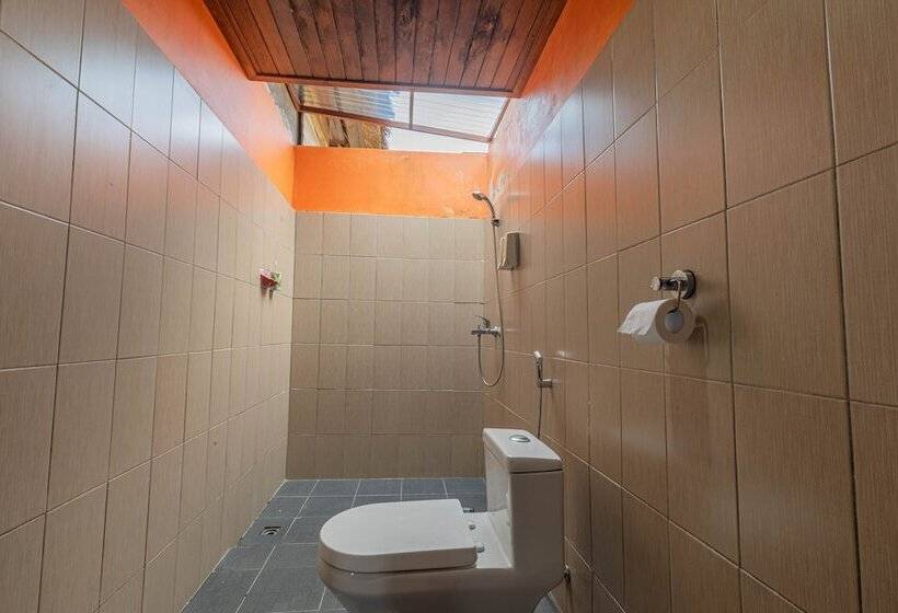 פנסיון Batang Golden Hills Villa