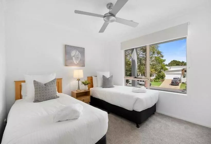 Lomakeskus Como Noosa