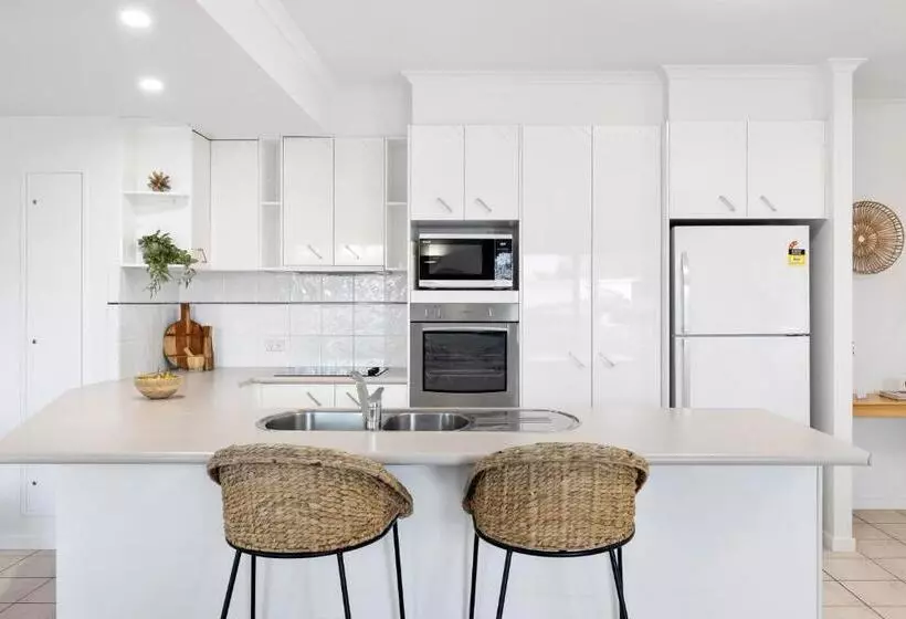 Lomakeskus Como Noosa