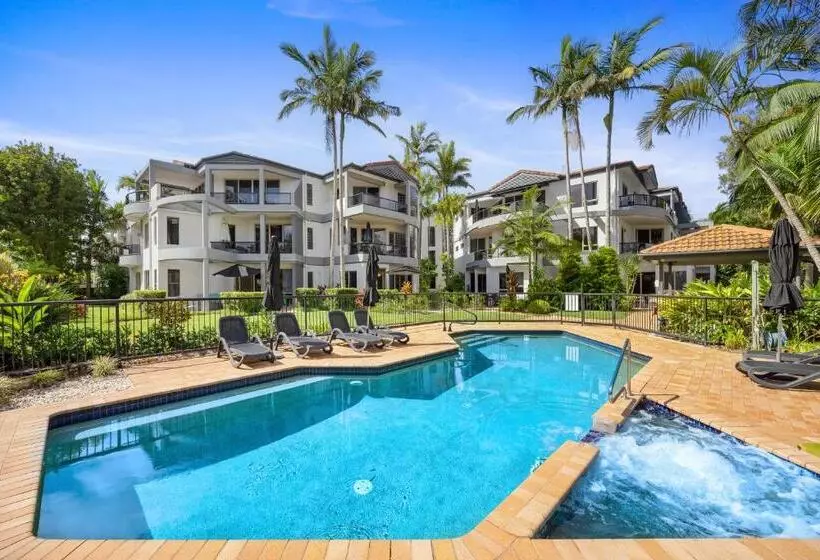 Lomakeskus Como Noosa