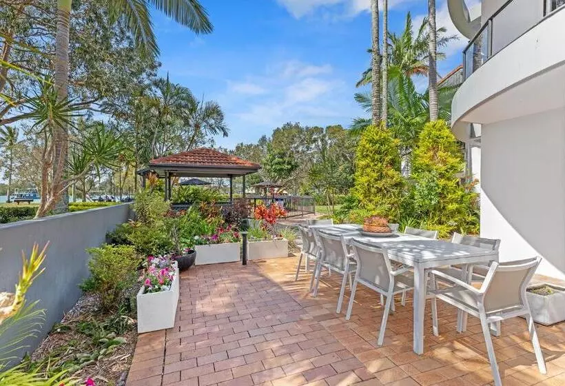 Lomakeskus Como Noosa