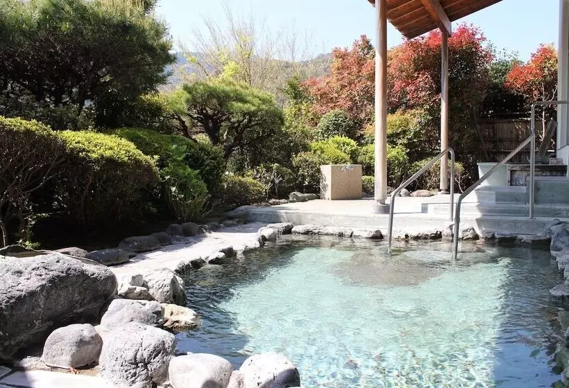 Ryokan Green Pal Yugawara