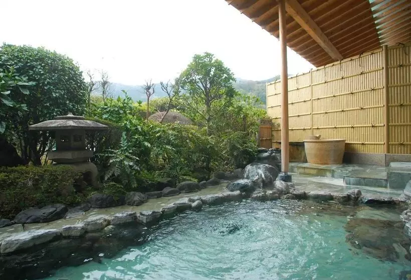 Ryokan Green Pal Yugawara