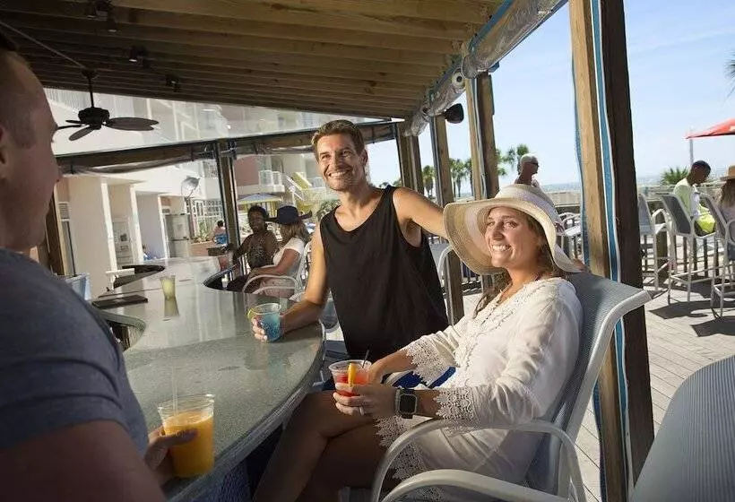 هتل Bay Watch Resort