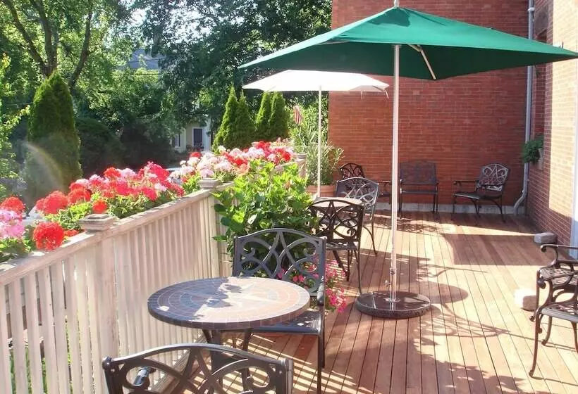 酒店 Belfry Inn And Bistro