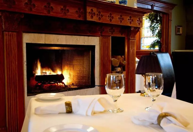 酒店 Belfry Inn And Bistro