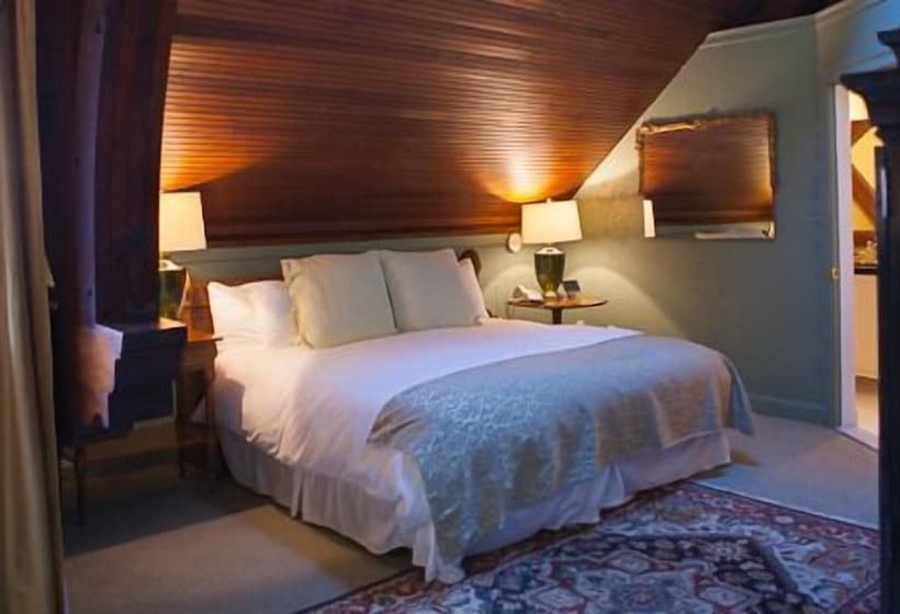 ホテル Belfry Inn And Bistro