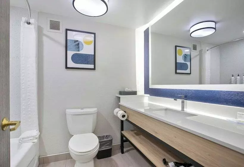 ホテル City Express by Marriott Duluth