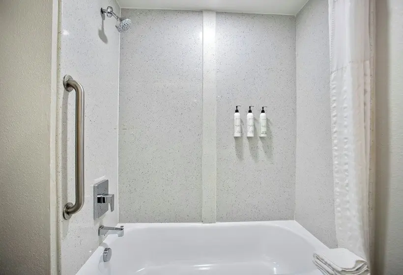 Hotelli City Express by Marriott Duluth