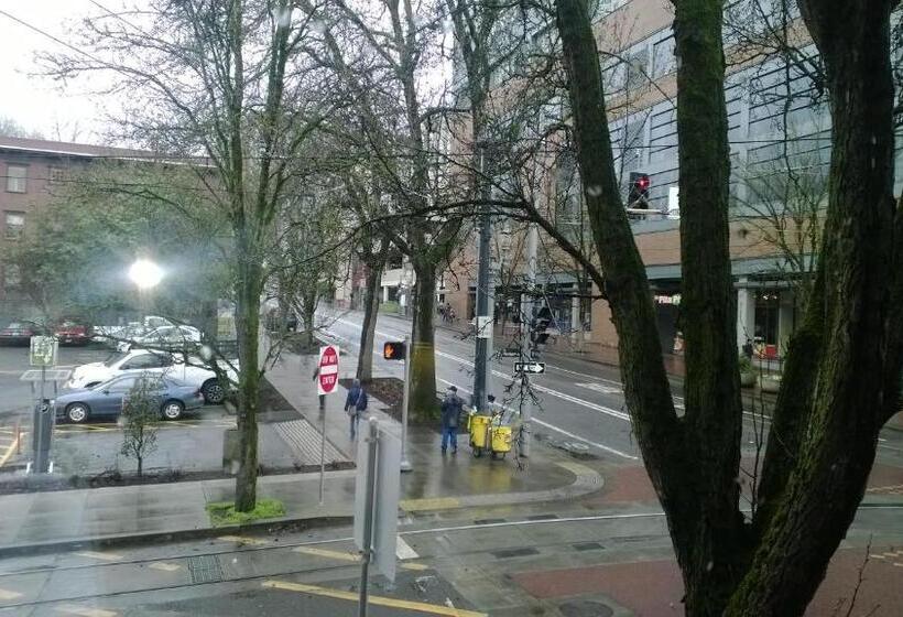 فندق Downtown Value Inn