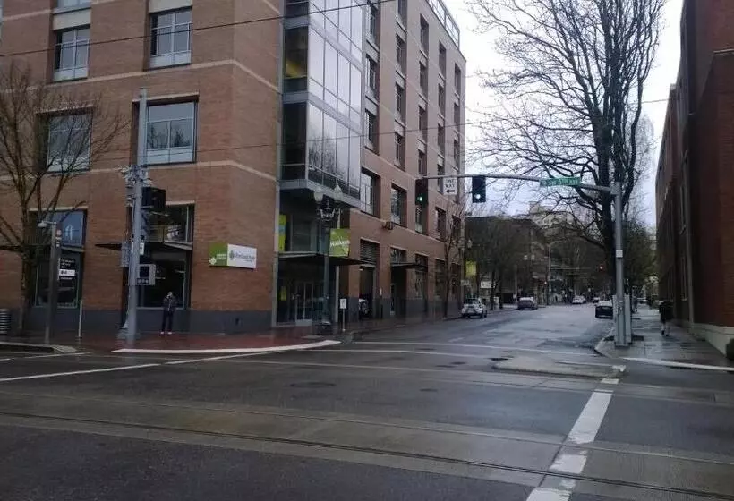 호텔 Downtown Value Inn