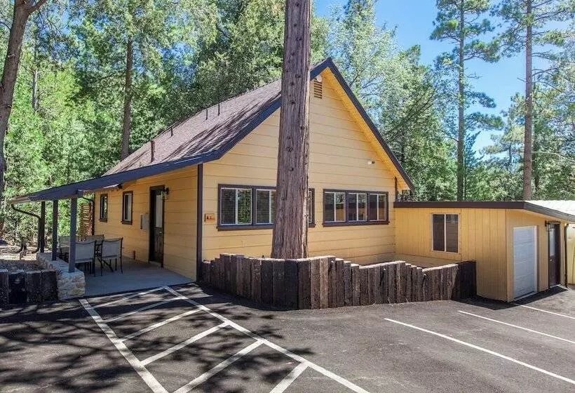 هتل Idyllwild Inn