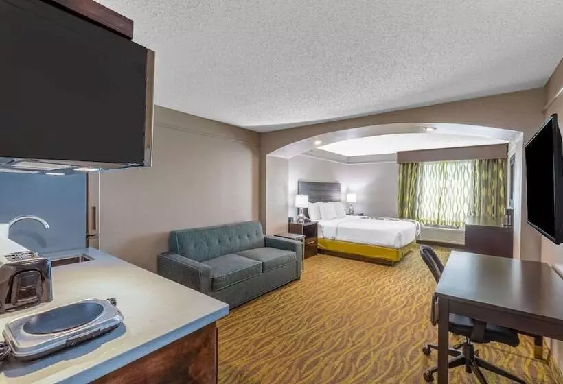 酒店 La Quinta By Wyndham Laredo Airport