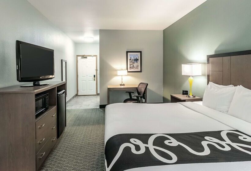 Szálloda La Quinta By Wyndham Newport