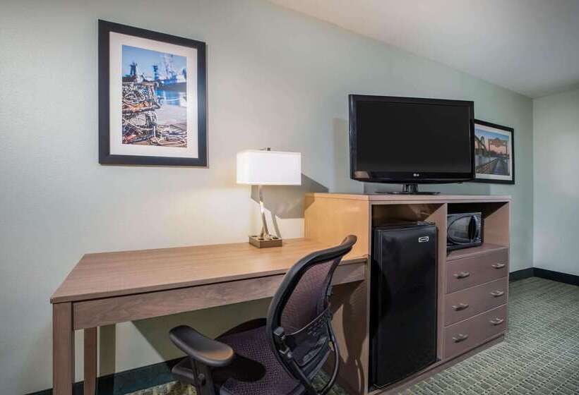 Szálloda La Quinta By Wyndham Newport