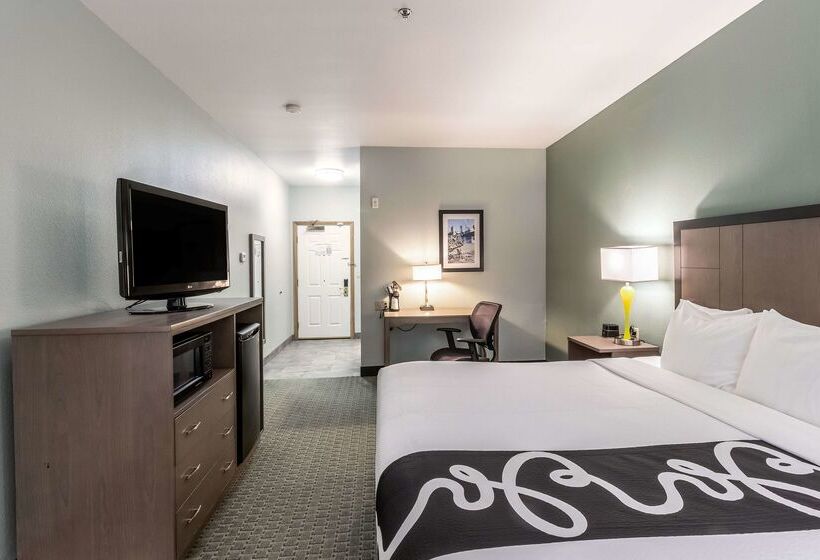 Szálloda La Quinta By Wyndham Newport