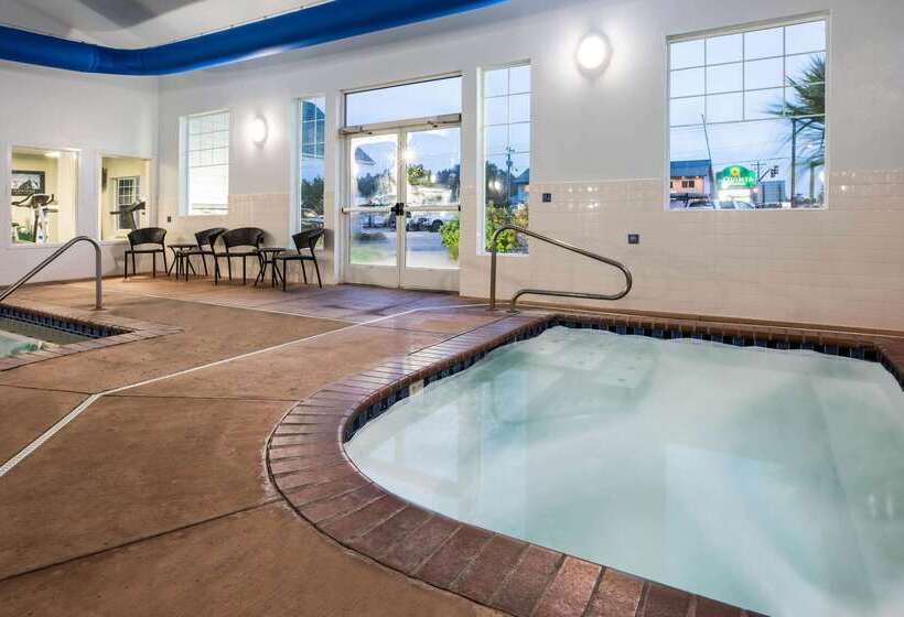 Szálloda La Quinta By Wyndham Newport