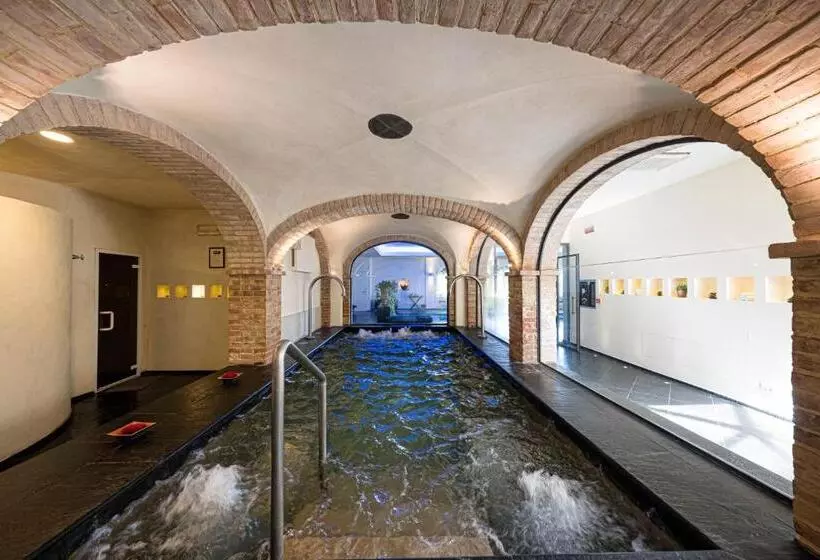 Отель L'Andana Tenuta La Badiola