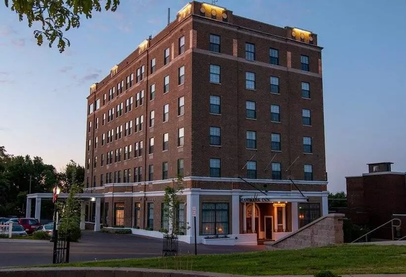 ホテル Landmark Inn