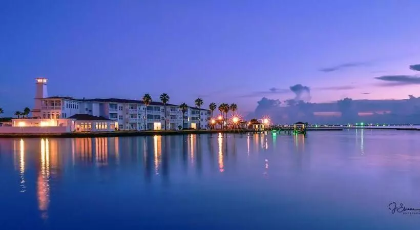 호텔 Lighthouse Inn At Aransas Bay
