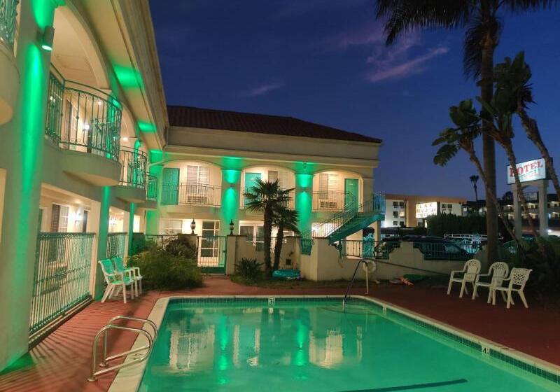 هتل Lyfe Inn & Suites By Aga Lax Airport