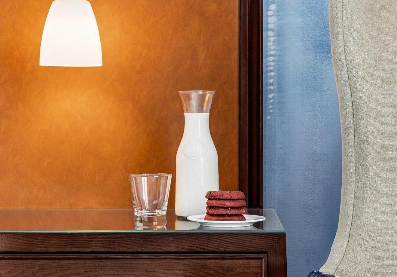 Magnolia Hotel Houston, A Tribute Portfolio