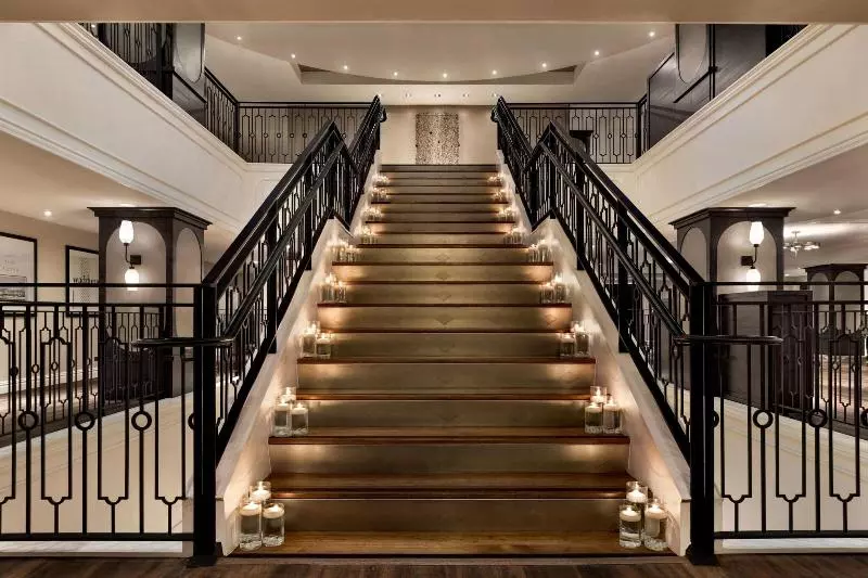 Magnolia Hotel Houston, A Tribute Portfolio