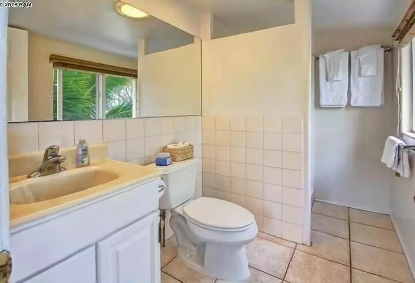 هتل Maui Garden Oasis