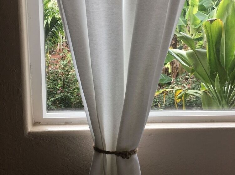 Otel Maui Garden Oasis