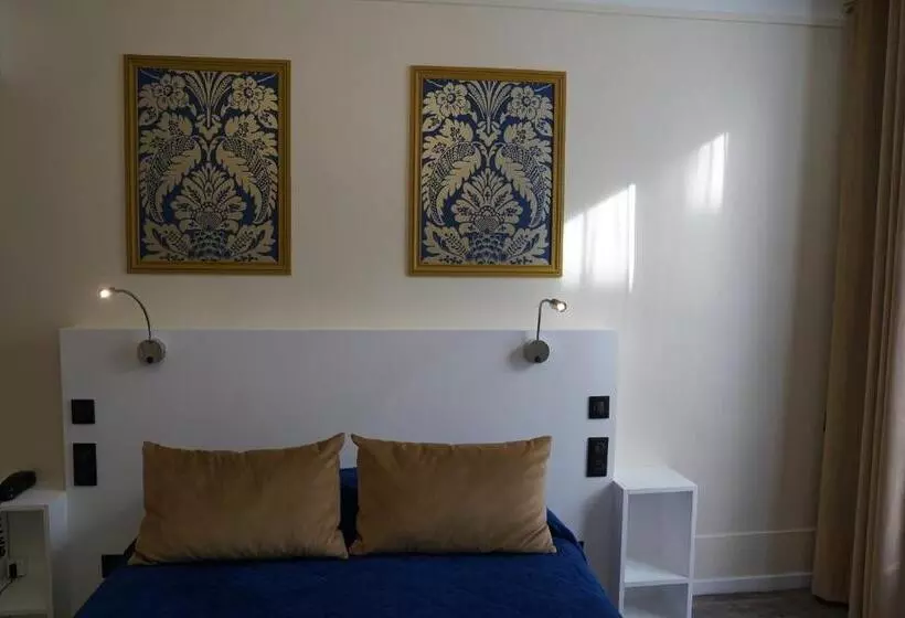 ホテル Montpensier