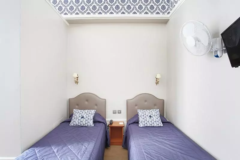 ホテル Montpensier