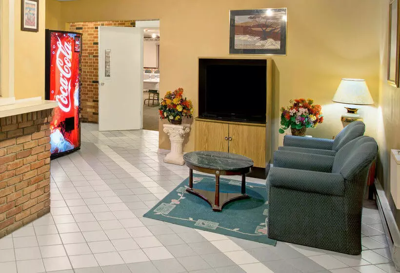 فندق Knights Inn Mt. Gilead