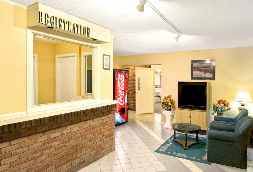 فندق Knights Inn Mt. Gilead