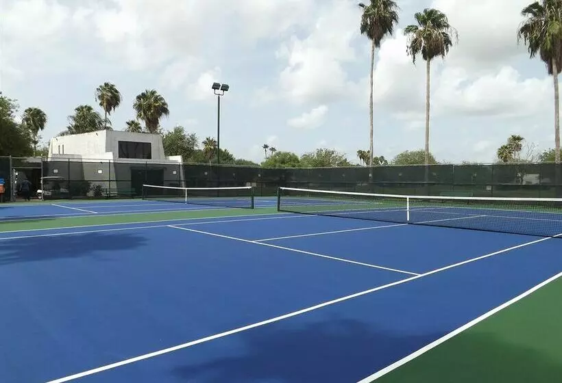 ホテル Rancho Viejo Resort And Country Club