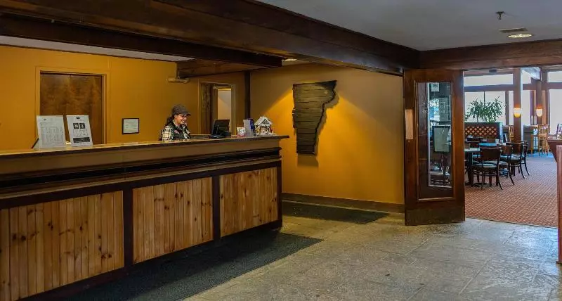 ホテル The Black Bear Lodge At Stratton Mountain Resort