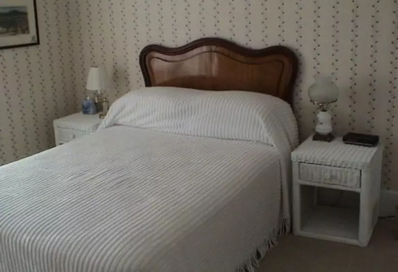 هتل The Inn At Penn Cove