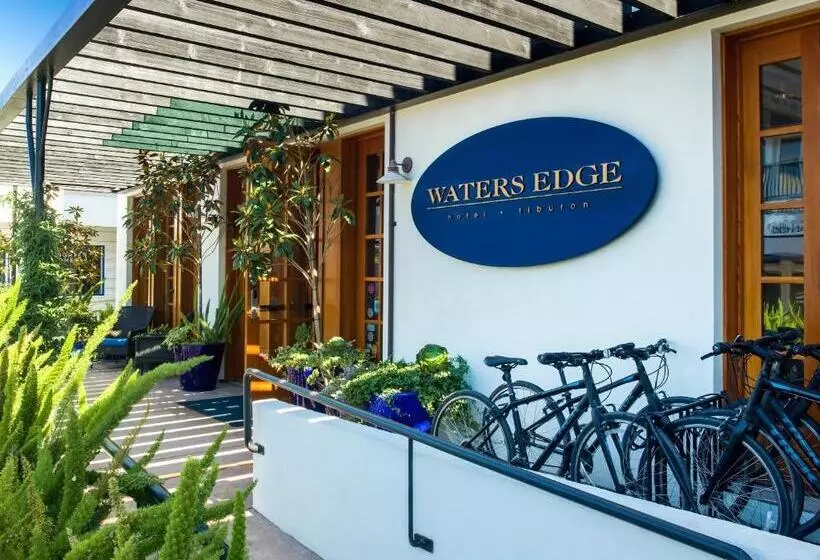 فندق Waters Edge