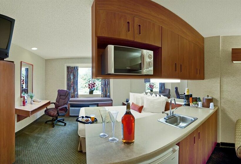 Microtel Inn & Suites Brunswick-North