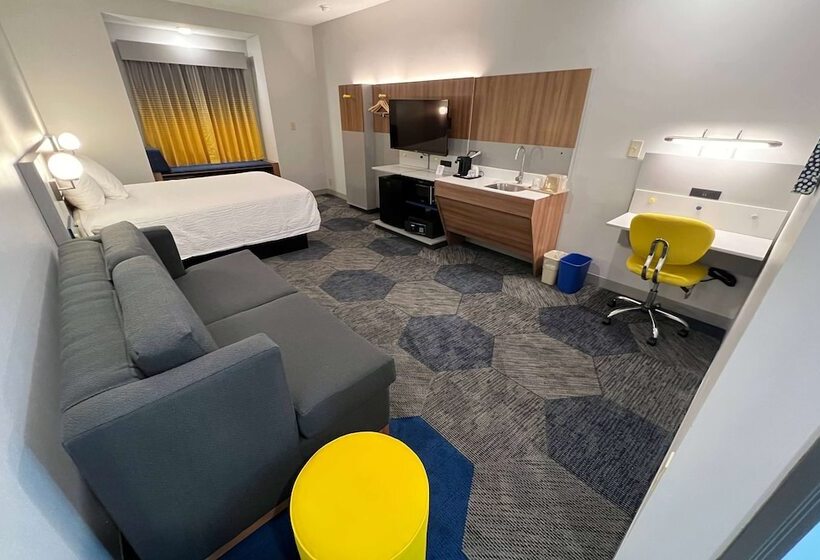 Microtel Inn & Suites By Wyndham Charlotte/northlake