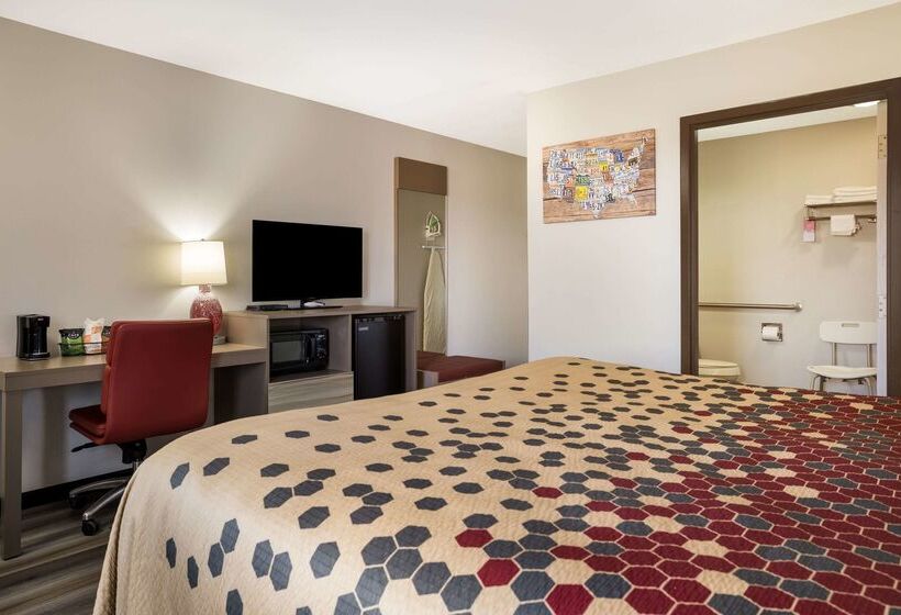 מוטל Econo Lodge Inn & Suites