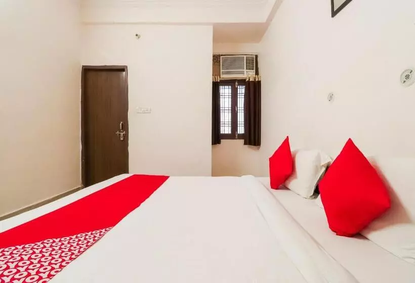 Super Hotel O Jankipuram Vikas Nagar