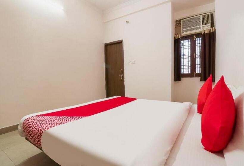 Super Hotel O Jankipuram Vikas Nagar