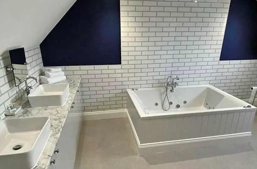 Hotelli Mallories Formerly Kirkby House