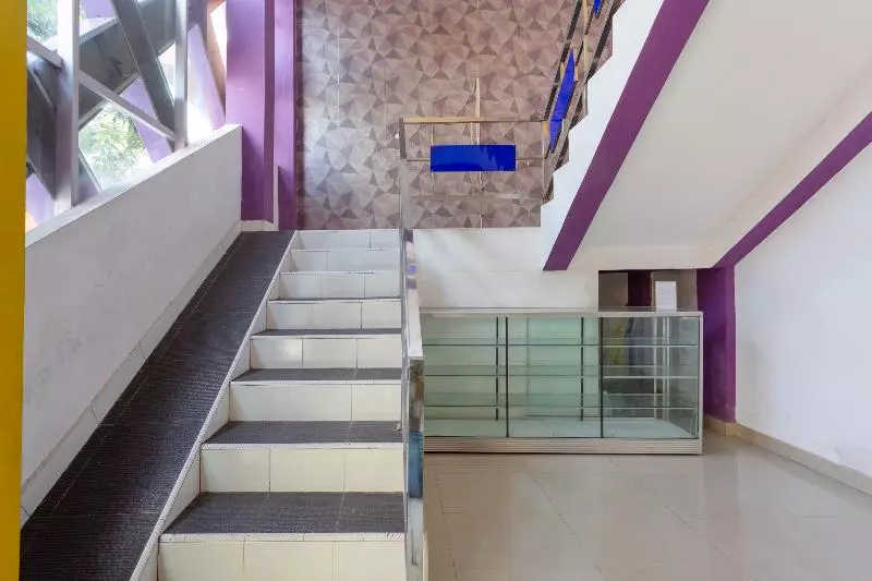 هتل Marimar Palangkaraya Redpartner