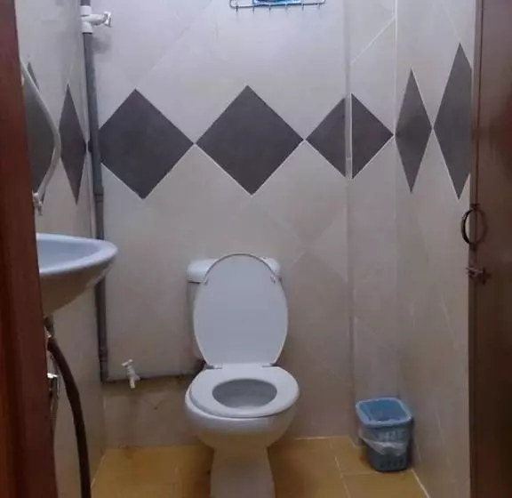 Hotelli Spot On 90049 Saba Inn