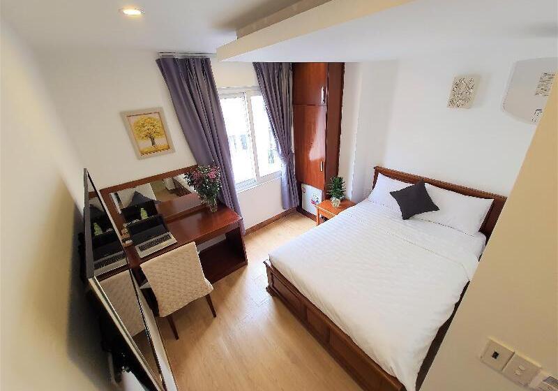 King Hotel Saigon Airport