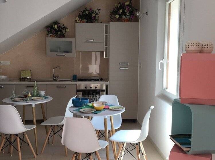 膳宿费 Intra Rooms